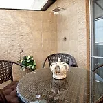 Apartman & Beatles Odessza