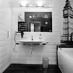 & Beatles Apartman