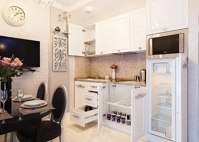 & Beatles Apartman *