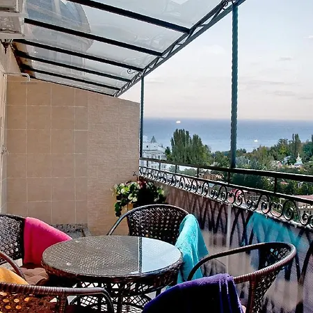 & Beatles Apartment Odesa